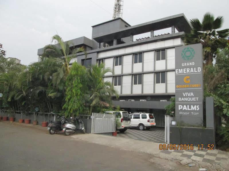 Treebo Premium Grand Emerald Hotel Pune Exterior photo